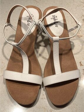 NWOT Style & Co. White Mulan Wedge Sandals